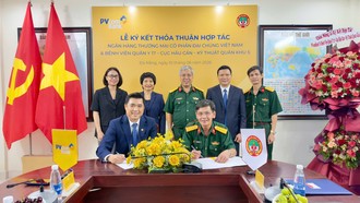 PVcomBank và Bệnh viện Quân y 17 – Cục Hậu cần – Kỹ thuật Quân khu 5 ký kết hợp tác toàn diện
