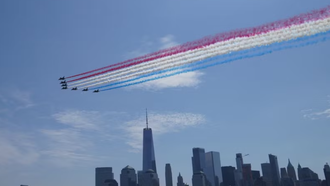 Đội hình máy bay trình diễn nhân kỷ niệm 250 năm Quốc khánh Mỹ tại New York ngày 4/7/2026.