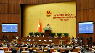 Chủ tịch Quốc hội Trần Thanh Mẫn ký chứng thực 9 nghị quyết Quốc hội khóa XVI