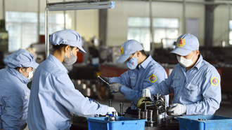 Chỉ khoảng 1/5 người lao động trên các nền tảng số tại Việt Nam tham gia bảo hiểm xã hội. 
