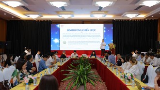 Quang cảnh diễn đàn 