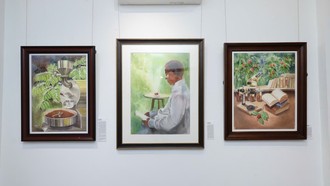 Một góc triển lãm “Non nước thanh bình”. Ảnh: TRÀ TRƯƠNG