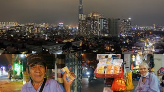 Tuổi xế chiều mưu sinh