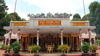 Đình cũng là chứng nhân cho những sự kiện lịch sử quan trọng của người dân làng Phong Phú trong hai cuộc kháng chiến giải phóng dân tộc.