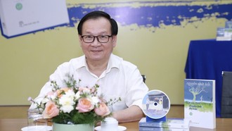 Nhà văn Nguyễn Nhật Ánh tại một buổi ra mắt tác phẩm mới
