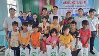 Nutifood trao hơn 400 phần quà sữa dinh dưỡng đến các em nhỏ