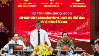 PGS.TS. Vũ Trọng Lâm, Bí thư Đảng ủy, Giám đốc - Tổng Biên tập Nhà xuất bản Chính trị quốc gia Sự thật, phát biểu tại hội thảo ngày 17/8/2026 tại TPHCM