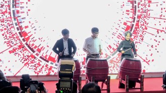 “Điểm chạm con người - Di sản tương lai” trong mỹ thuật công nghiệp