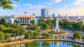 Chùm thơ Cát Du