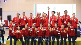Tuyển Việt Nam giành HCV môn Bóng ném nữ ở SEA Games 33. Ảnh: TTXVN .