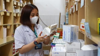 Giải quyết vướng mắc kê đơn thuốc dài ngày cho người bệnh