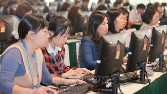 Các phóng viên tác nghiệp tại sự kiện.