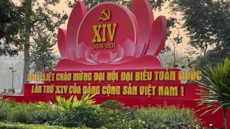 Thủ đô Hà Nội rực rỡ chào mừng Đại hội XIV của Đảng 