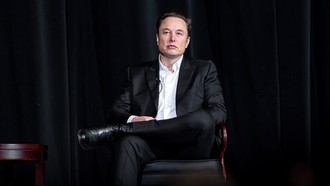 Giám đốc điều hành SpaceX, tỷ phú công nghệ Elon Musk.