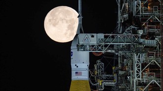 NASA mang sứ mệnh khám phá Mặt Trăng trở lại vào tháng 4