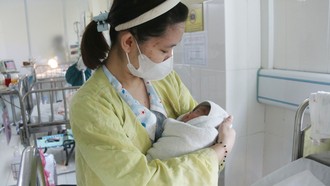 Dự báo, nếu mức sinh tiếp tục giảm thấp, đến năm 2036 Việt Nam sẽ kết thúc thời kỳ dân số vàng.