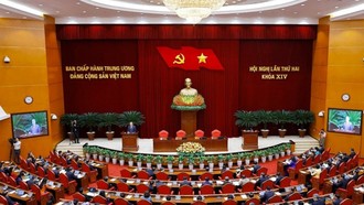 Toàn cảnh phiên bế mạc Hội nghị lần thứ hai Ban Chấp hành Trung ương Đảng khóa XIV.