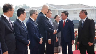 Lễ đón chính thức Thường trực Ban Bí thư Trần Cẩm Tú và Đoàn đại biểu cấp cao Việt Nam. 