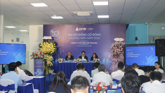 Toàn cảnh phiên họp Đại hội đồng cổ đông của DNP Holding năm 2026.