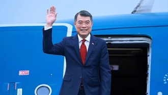 Thủ tướng Lê Minh Hưng lên đường tham dự Hội nghị Cấp cao ASEAN lần thứ 48 tại Cebu, Philippines. Ảnh: Dương Giang/TTXVN.
