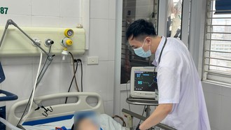 Bác sĩ cảnh báo nguy cơ nhiễm khuẩn huyết trên nền thủy đậu