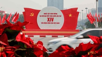 Hoàn thiện đồng bộ thể chế, tháo gỡ "điểm nghẽn" để tạo động lực phát triển đất nước