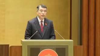 Thủ tướng Chính phủ Lê Minh Hưng trình bày Báo cáo về đánh giá bổ sung kết quả thực hiện kế hoạch phát triển kinh tế-xã hội và ngân sách nhà nước năm 2025; tình hình thực hiện kế hoạch phát triển kinh tế-xã hội và ngân sách nhà nước những tháng đầu năm 2026.