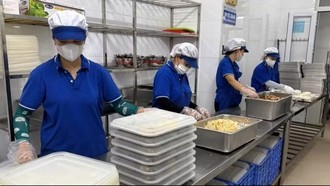 Bếp ăn của Trường tiểu học Nguyễn Tri Phương, phường Hồng Bàng (Hải Phòng) được vận hành theo quy trình một chiều.