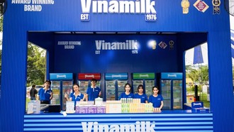 Không gian trải nghiệm với nhiều sản phẩm dinh dưỡng đa dạng của Vinamilk sẵn sàng chào đón các bé cùng các bậc phụ huynh tại Ngày hội “Phú Mỹ Hưng hướng về trẻ em”.