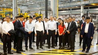 Tổng Bí thư, Chủ tịch nước Tô Lâm thăm Trung tâm Thử nghiệm Đường sắt Singapore. 