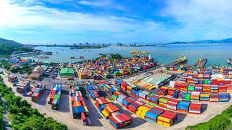 Tăng trưởng hai con số gắn với ổn định kinh tế vĩ mô, kiểm soát lạm phát, bảo đảm các cân đối lớn của nền kinh tế. (Ảnh minh họa)