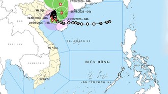 Vị trí và đường đi của bão số 4. Ảnh: thoitietvietnam.gov.vn
