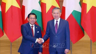 Tổng thống Myanmar và Phu nhân kết thúc chuyến thăm chính thức Việt Nam