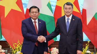 Thủ tướng Lê Minh Hưng hội kiến Tổng thống Myanmar Min Aung Hlaing