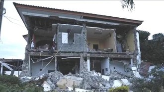 Panama ghi nhận hơn 400 công trình hư hại và hàng chục người bị thương sau động đất