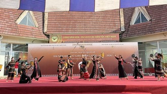 Trưng bày 950 năm Quốc Tử Giám Thăng Long – Tôn vinh truyền thống hiếu học của dân tộc