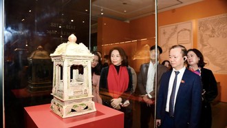 Bảo tàng Hà Nội mở cửa miễn phí dịp đầu xuân, khai mạc trưng bày Long Mã khai văn