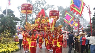 Đoàn rước kiệu Lễ Tế. 