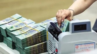 Ngân hàng tăng tốc huy động, lãi suất nâng lên mặt bằng mới