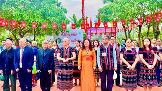 Cử tri cả nước nô nức tham gia "Ngày hội non sông"