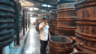 Truyền thông Singapore lan tỏa ngành sản xuất nước mắm truyền thống Việt Nam