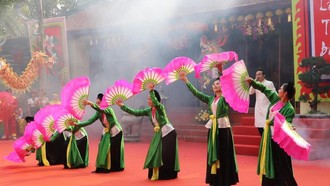 Tưởng nhớ danh quân Hoàng Công Chất tại Lễ hội Thành Bản Phủ