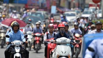 Bắc Bộ nắng nóng, Nam Bộ mưa dông rải rác