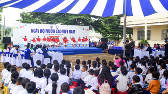 Toàn cảnh Ngày hội Vươn cao Việt Nam do Vinamilk và Quỹ sữa Vươn cao Việt Nam tổ chức tại Hiệp Thạnh, Lâm Đồng hôm 2/8 (Ảnh: Hải An).