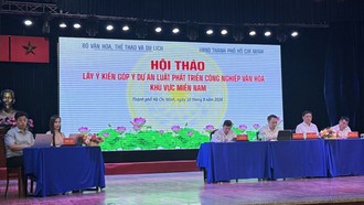 Ban Chủ trì Hội thảo lắng nghe nhiều ý kiến góp ý của các đại biểu.