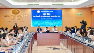 Toàn cảnh Họp báo sáng 11/8.
