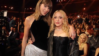 Madonna và Taylor Swift tỏa sáng, kỷ lục mới của nghệ sĩ