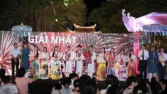 Giám đốc Sở Giáo dục và Đào tạo Hà Nội Nguyễn Văn Hiền phát biểu tại khai mạc cuộc thi “Tìm hiểu về Di tích quốc gia đặc biệt Văn Miếu - Quốc Tử Giám”.