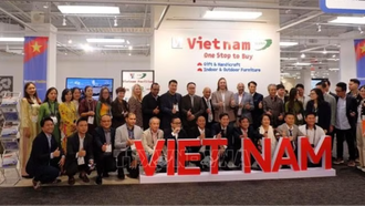 Gian hàng Việt Nam tại hội chợ.