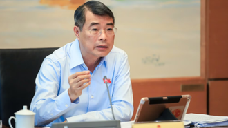 Thủ tướng Lê Minh Hưng phát biểu tại phiên thảo luận ở tổ về tình hình phát triển kinh tế xã hội.